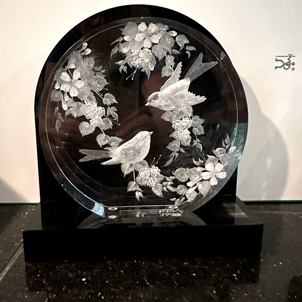 Original Frank R Albrecht acrylic sculpture- Hummingbirds